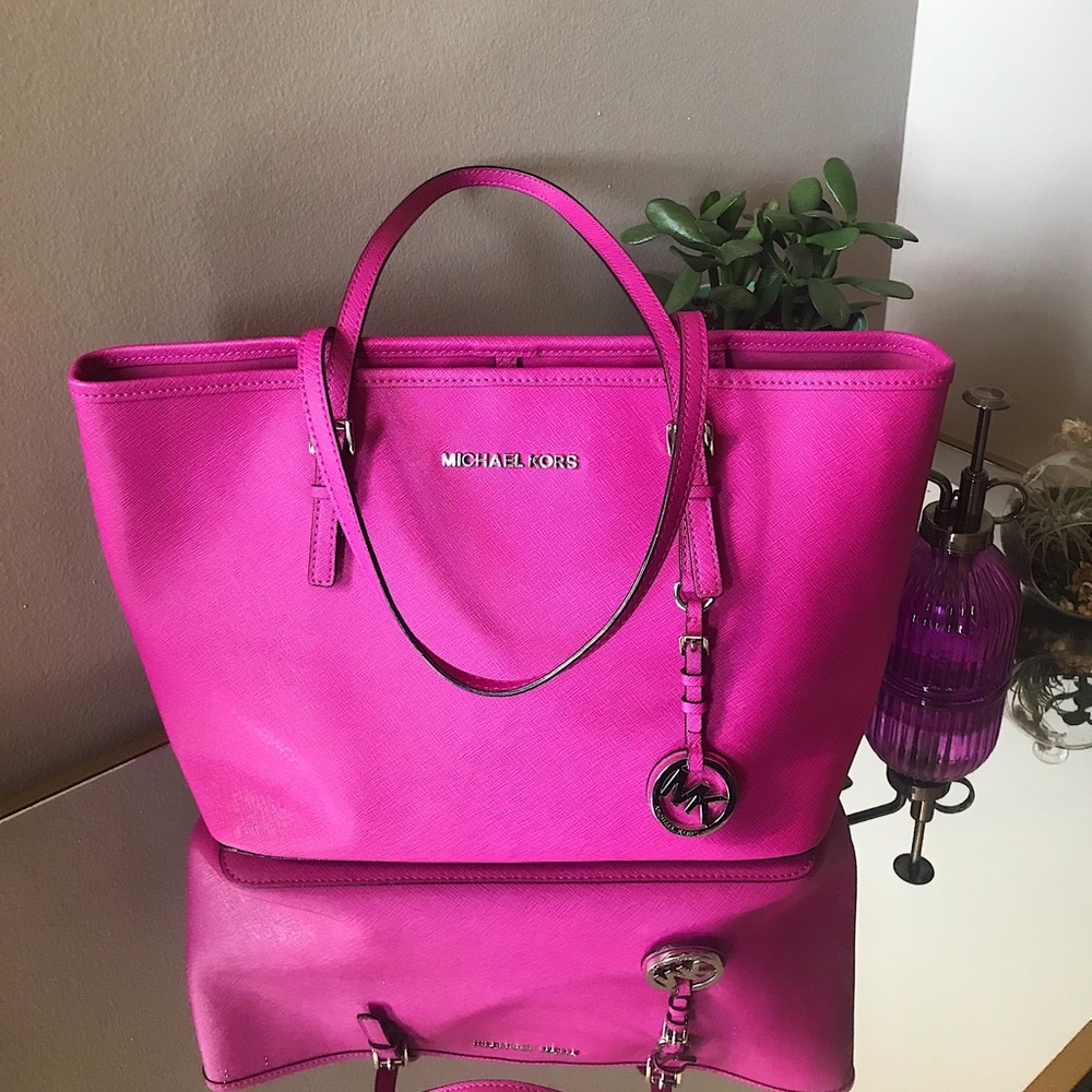 Raspberry Pink Michael Kors Jet Set Tote
